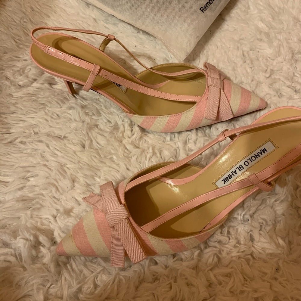 MANOLO BLAHNIK PINK STRIPE BOW SLINGBACK PUMPS